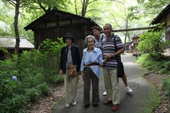 助けていただきながら坊守。